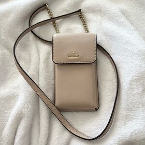 Kate Spade Light Beige Wallet/Phone Case Crossbody